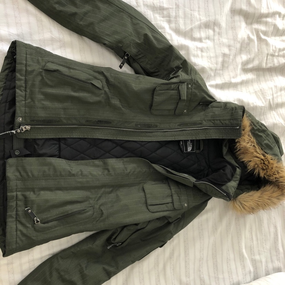 Women’s The North Face Ski Jacket